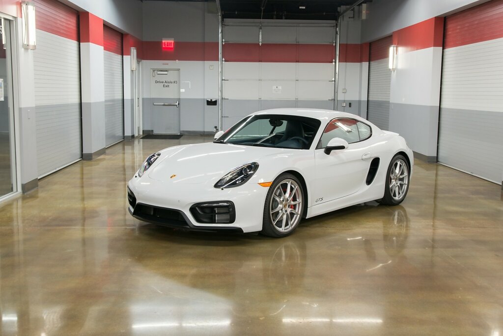 Porsche Cayman GTS rental