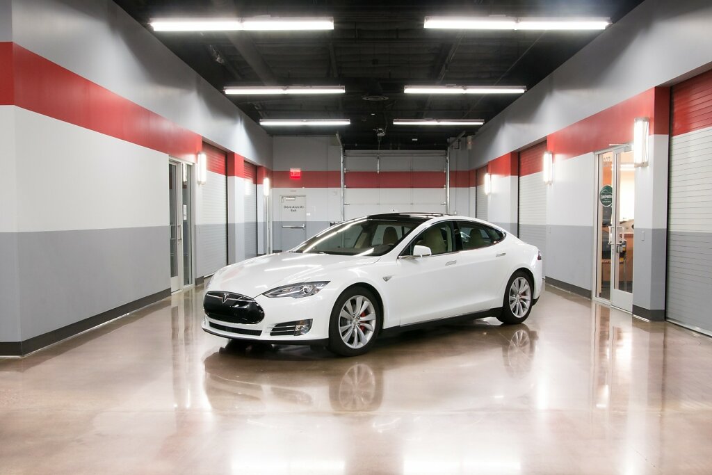 Tesla Model S P85D rental
